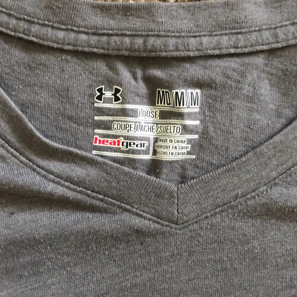 Under armor tshirt - Picture 2 of 6